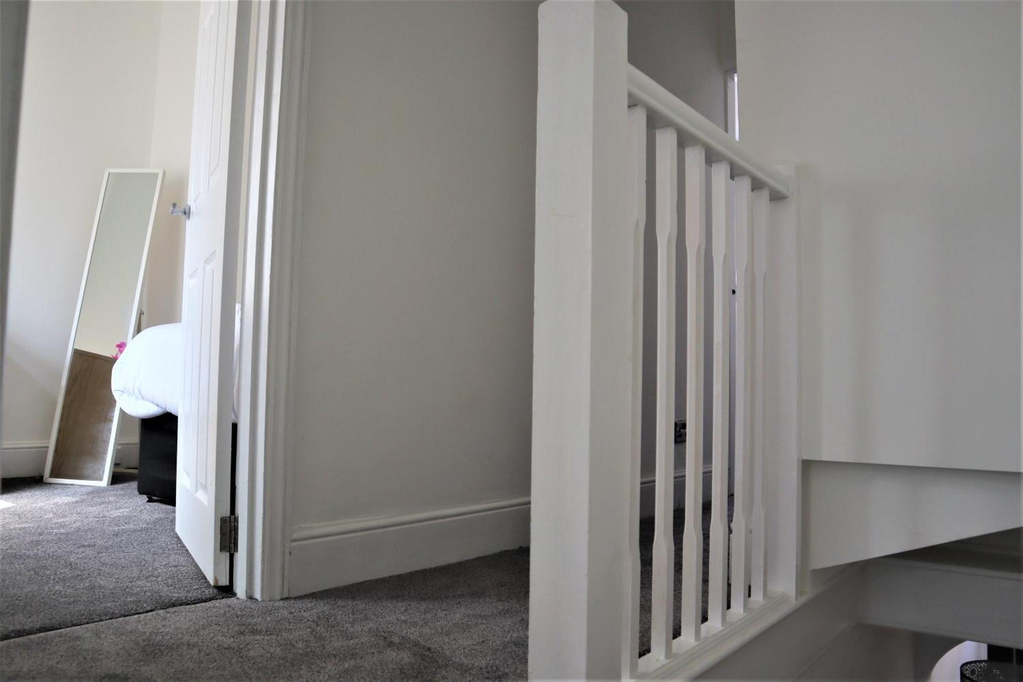 Victoria 4 Bedroom Serviced House Short Lets - Near Northampton Gen Hosp & Town Centre Esterno foto